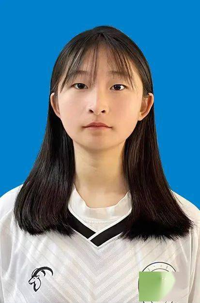 陶佳宁 足球 女子乙组 亚军韩雅萱 足球 女子丙组 季军高阔珠 足球