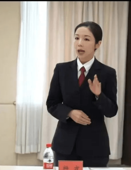 员额检察官,曾荣获河南省检察机关第十届,第十一届"十佳公诉人","最佳