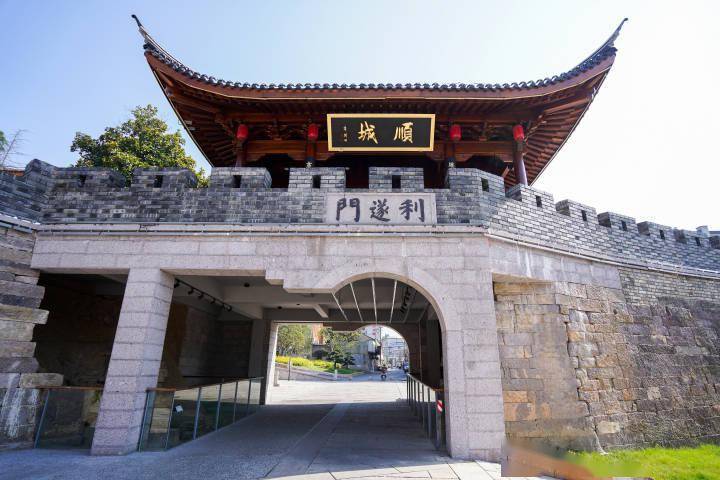 晚潮|秋日过新登_历史_古城_罗隐