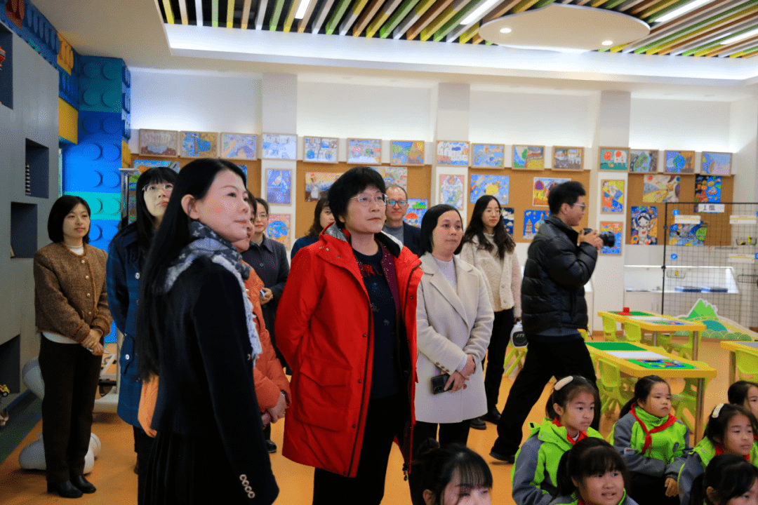 中国儿童中心党委书记丛中笑来南湖区调研指导工作