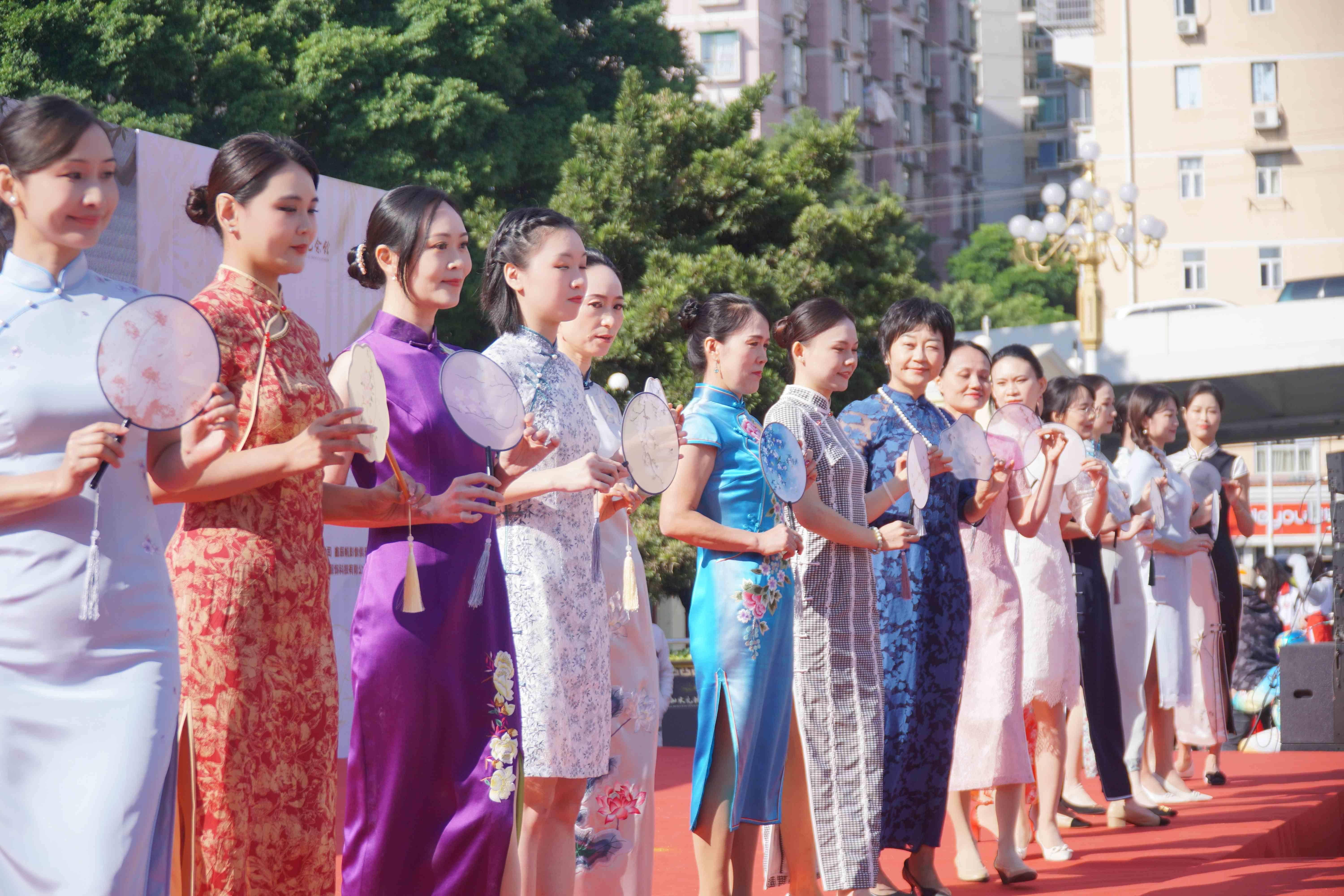 帅府首届旗袍节举办,尽秀东方美丽与力量