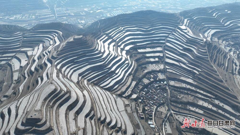 据了解,今年庄浪县规划抓建旱作农业核心示范基地24.