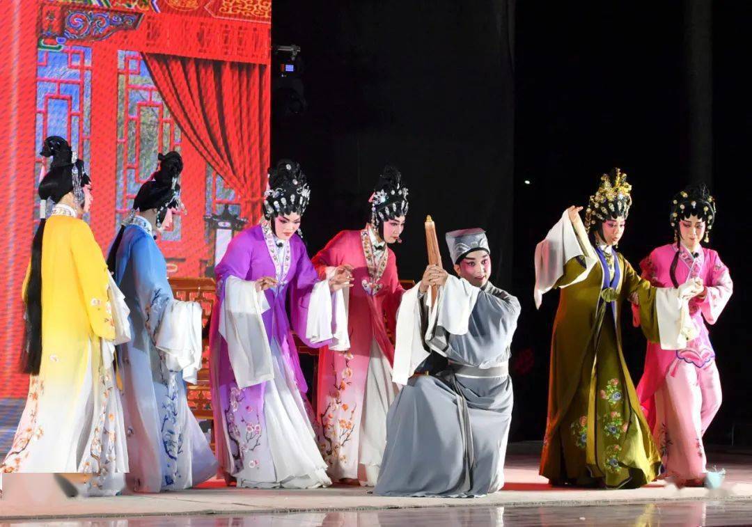 高雅艺术进校园,阳江师生享非遗文化盛宴_粤剧团_传统_活动
