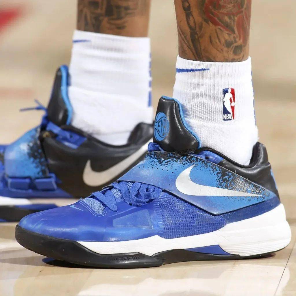 nba 球鞋合集!詹姆斯上脚「湖人冠军战靴」!_nike_protro_季中