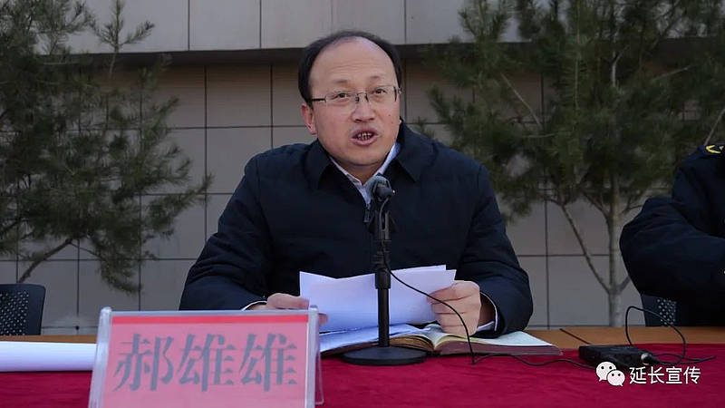 12月8日,延长县食品药品安全委员会在县高级中学开展2023年食品安全