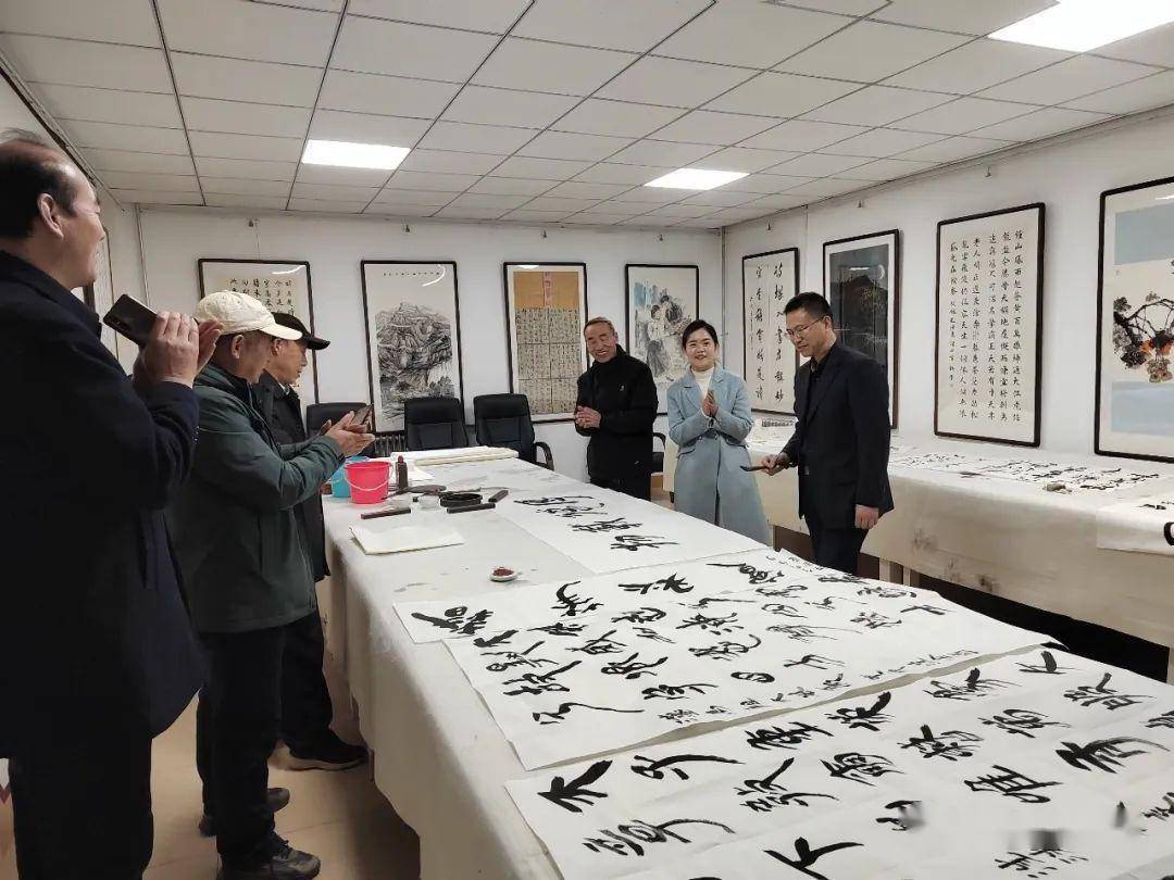 学院院长汪金国来灵台县文化馆开展书法交流活动_中亚_甘谷县_甘肃省