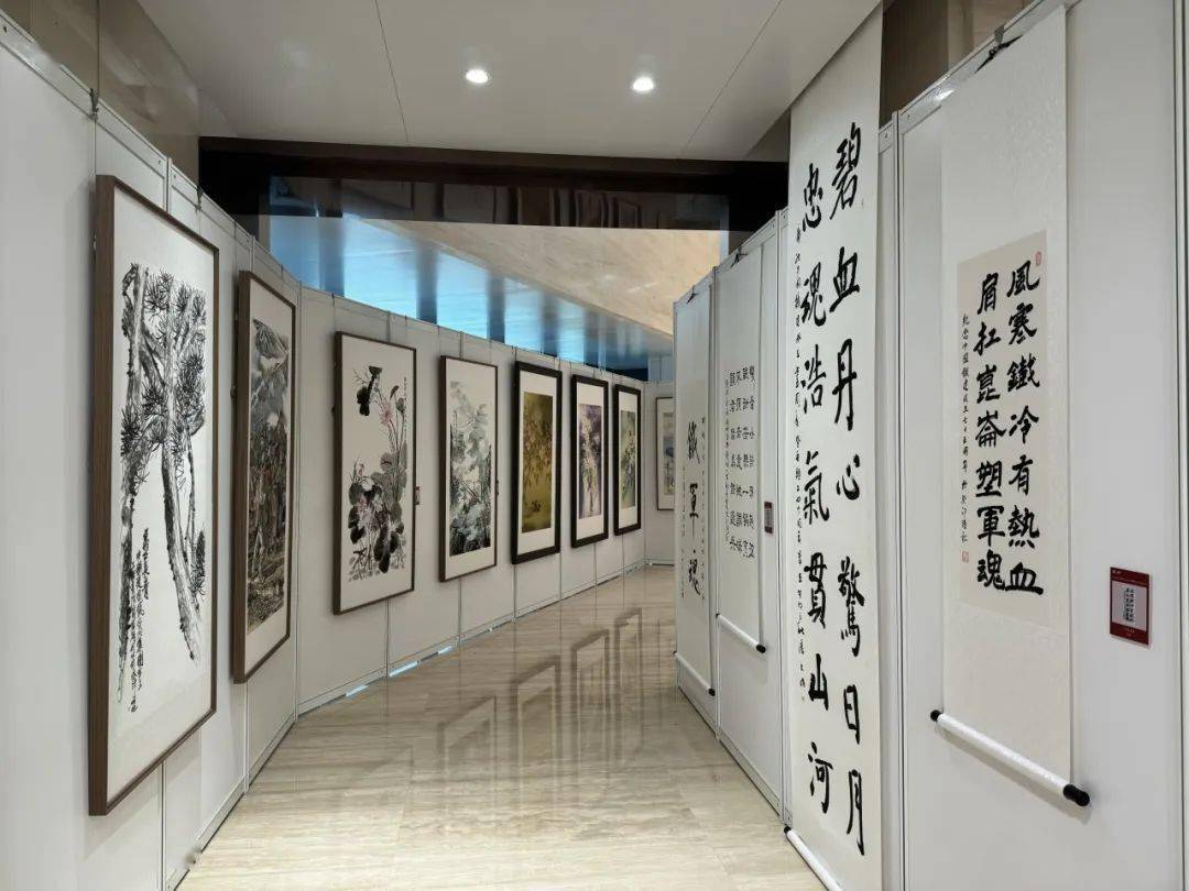 一饱眼福!百余幅书画摄影作品等你来赏