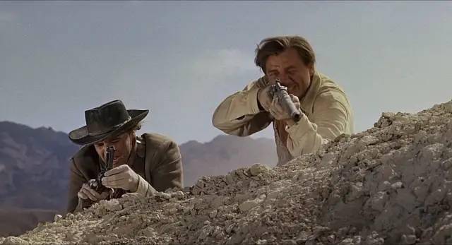 自从詹姆斯·斯图尔特在《百战宝枪》中脱离死工资制度制约,与片厂