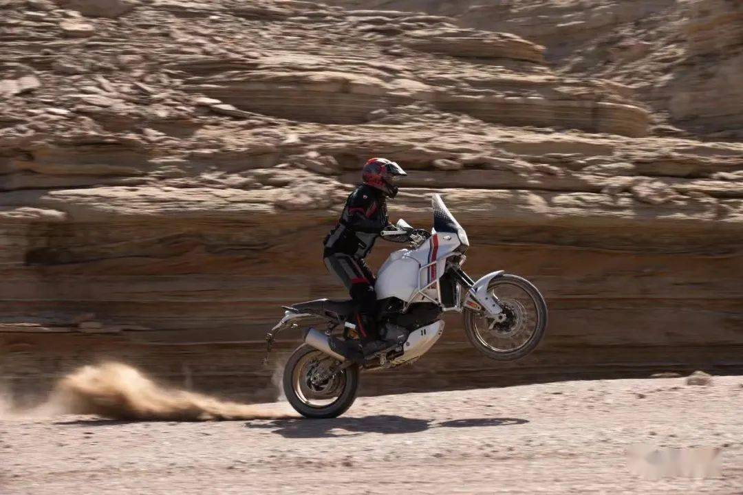 杜卡迪600cc跑车长这样,你会考虑吗_搜狐汽车_搜狐网