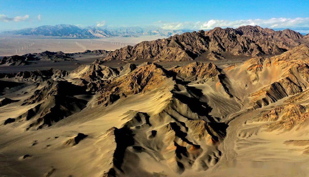 《青海行》"地球上最像月球的地方"黑独山_黑色_雅丹地貌_戈壁
