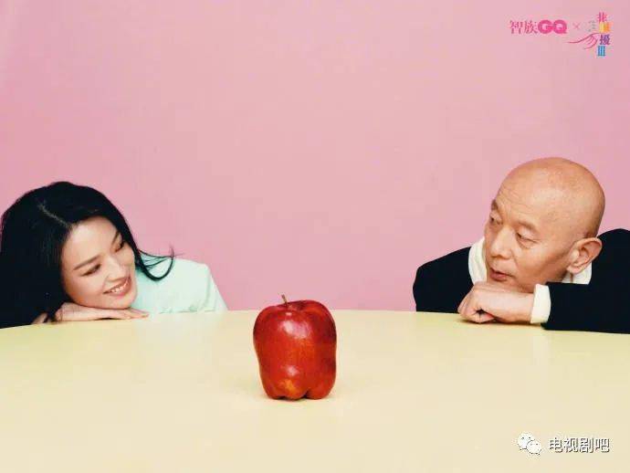 葛优舒淇合体拍照 庆祝《非诚勿扰》上映15周年_杂志_来源_娱乐