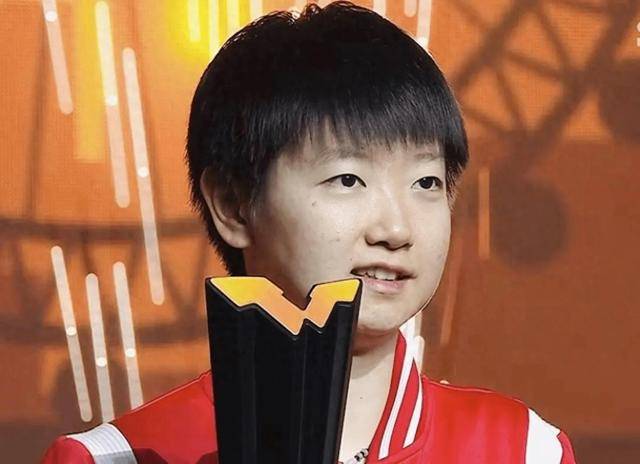 孙颖莎:2024第一战!勇闯赛场,实现华丽逆袭!_比赛_决心_超级乒乓球