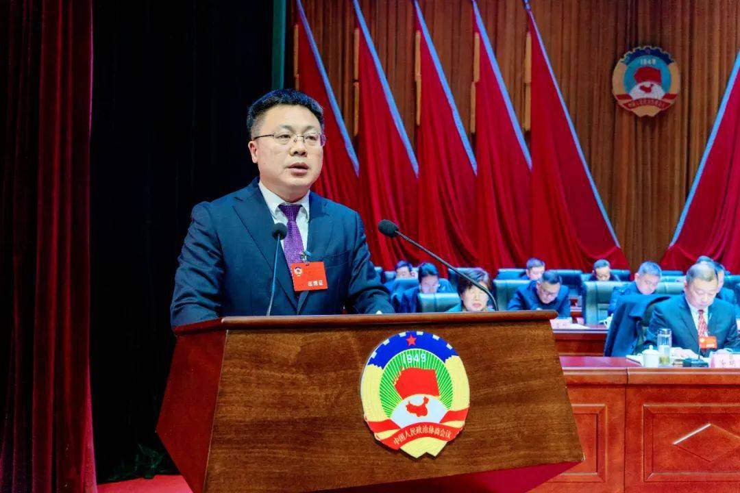 聚焦两会 | 政协随州市曾都区第四届委员会第三次会议胜利闭幕_邱立平