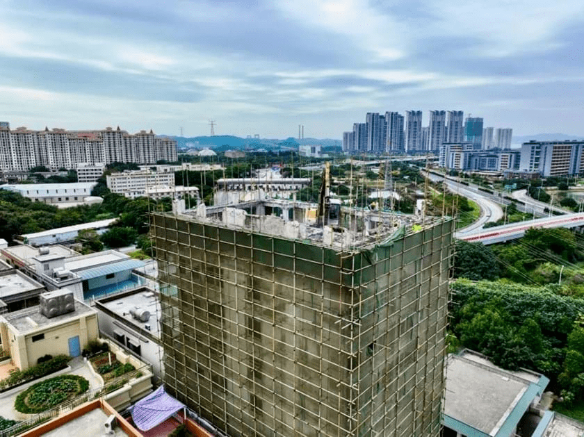 汕头内充公南山市场附近有不少超高自建房是否拆除.