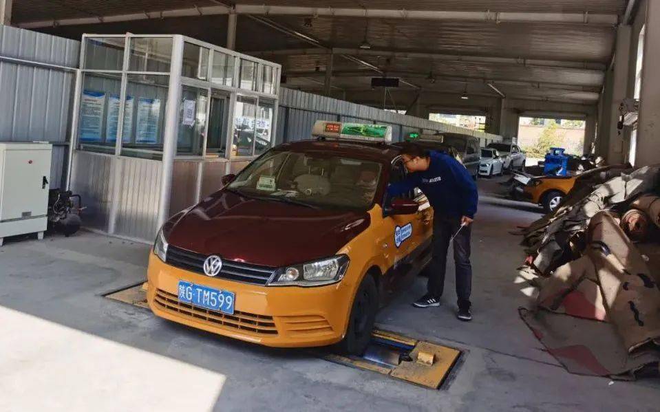 全市1200余辆出租车计价器完成检定!【959聚焦】_安康_计量_来源