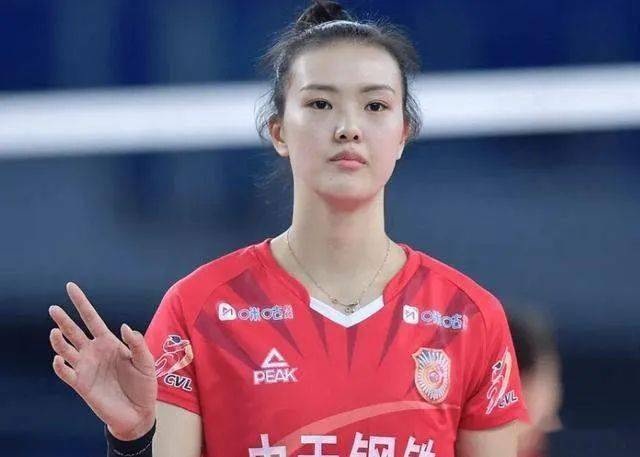 好消息,女排美女张常宁正式回归,已抵达赛场,今日赛场迎首秀!
