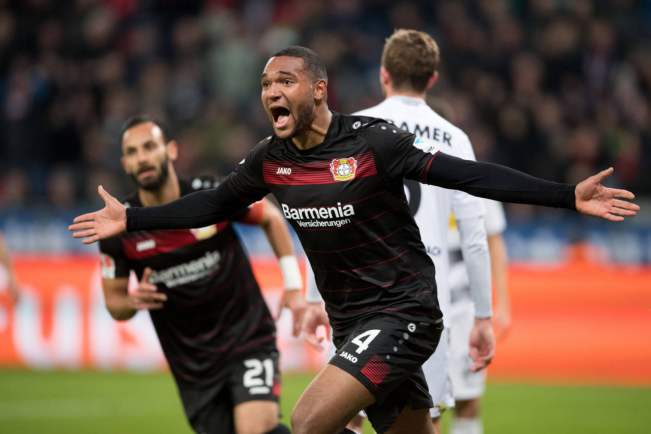 药厂总监:冬天不会出售任何人_勒沃库森_球员_英媒