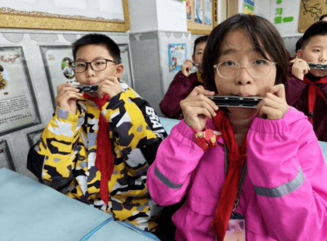 【校園音樂】樂動校園風采 自信飛揚青春_活動_口琴_班級