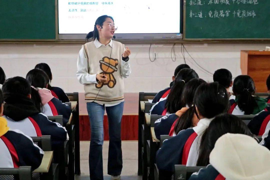 【教育在線】思茅一中與景谷民族中學開展結對幫扶交流研討活動_教學