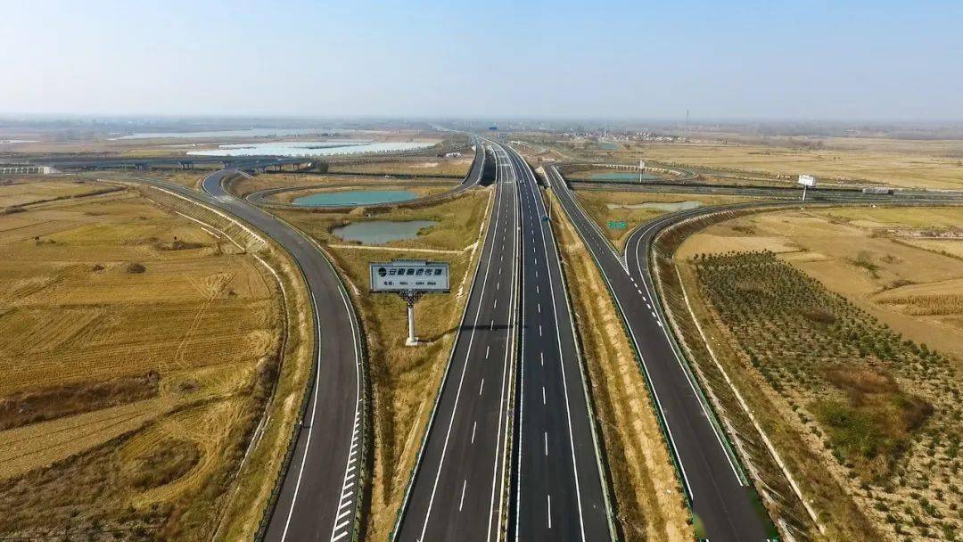 沿线跨越g3京台高速合徐段,终至长丰县罗塘北连接s17合淮阜高速公路