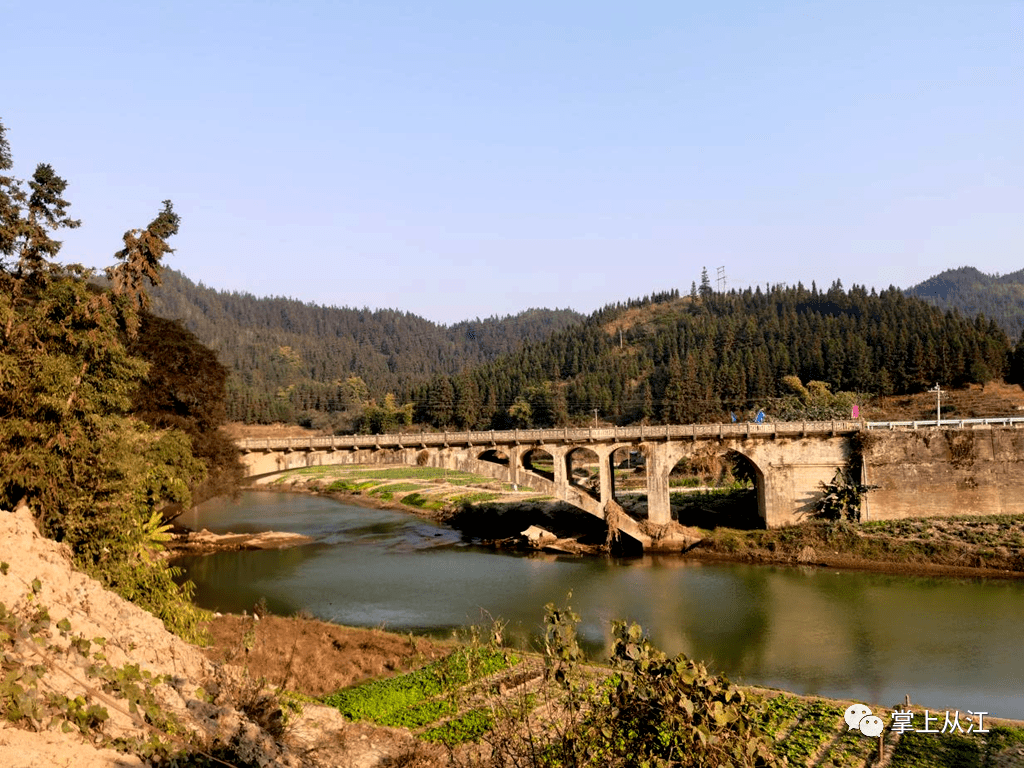 从江县丙妹镇长寨村宰戈桥,从一座危旧桥变成了大家的"安心桥"_施工
