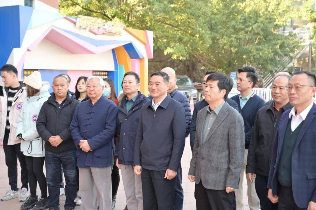 福建省人大常委会侨台民宗委主任黄培惠,市人大侨务外事委员会主任