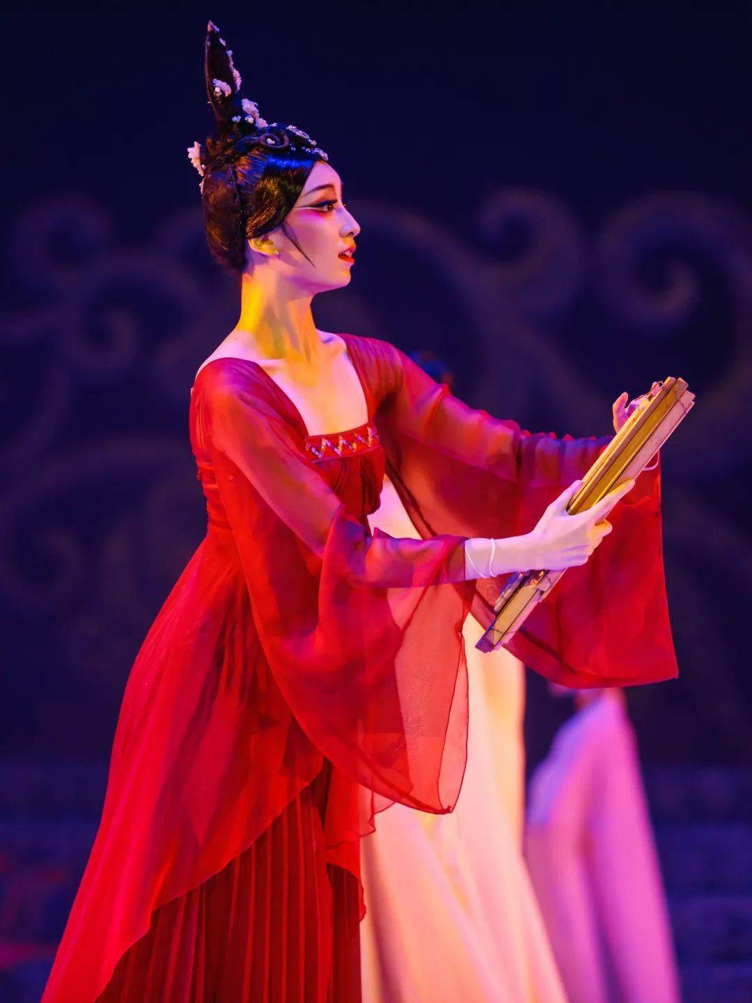 王梓 黄腾从最初的胡阳,唐诗逸领衔主演,到杨思宇,石雪函,余瑜,张珊珊