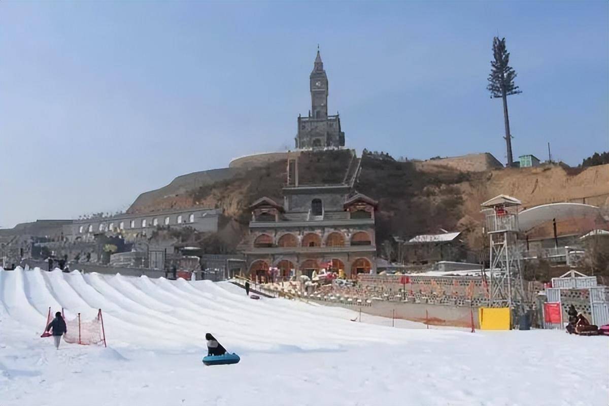 曹溪河欢乐城滑雪场图片