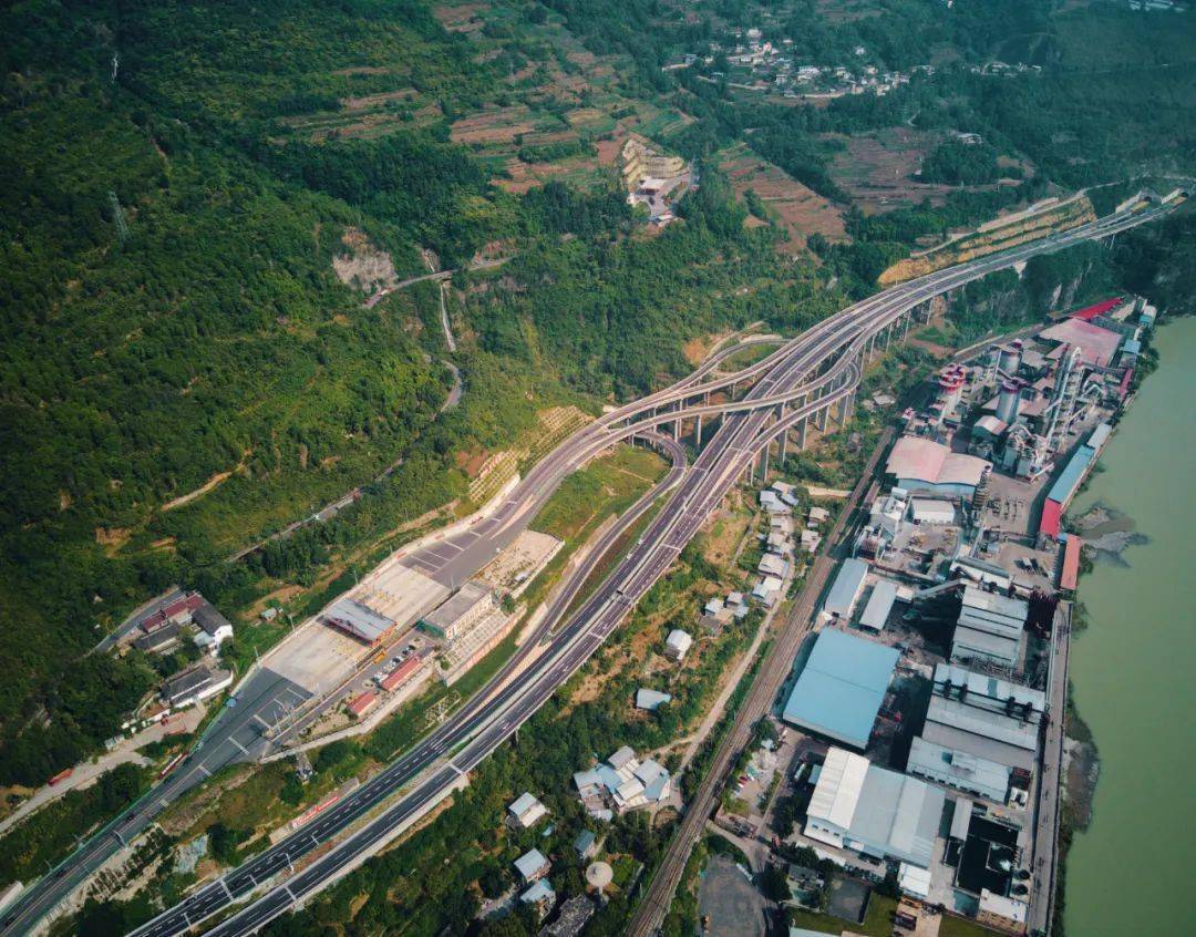 經甘洛,與樂西,雅西高速銜接→_高速公路_漢源_大渡河