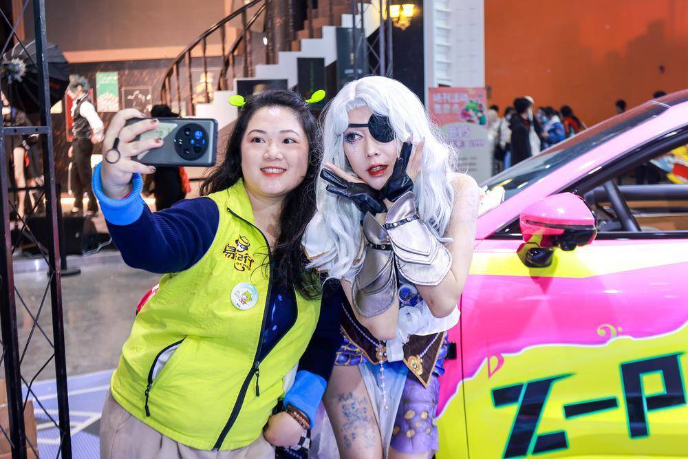 萤火虫是全国动漫爱好者所熟知的代表性漫展品牌,通过本次与岭南控股