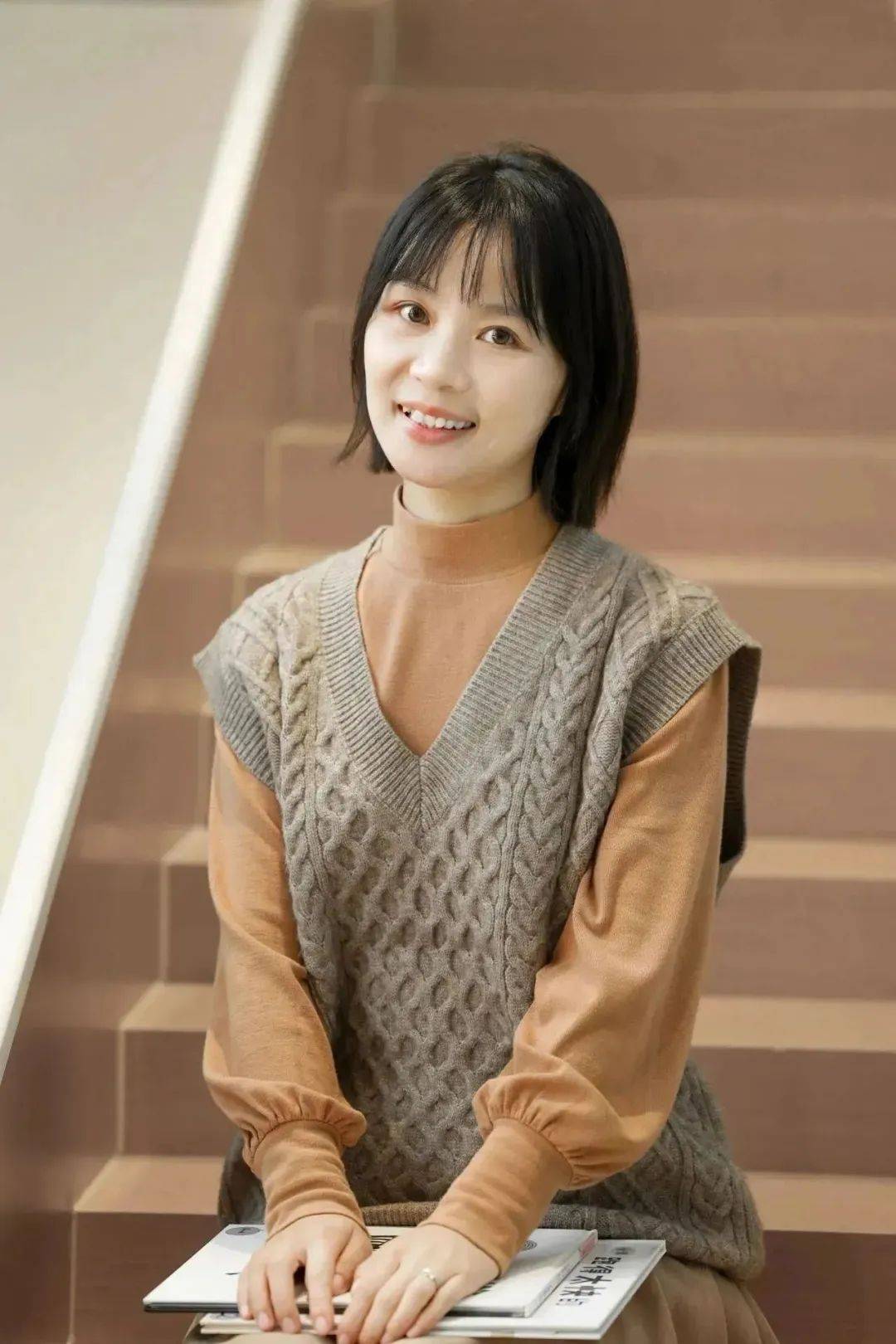 许老师:本次活动聚集坤坤小朋友和同伴们感兴趣的九宫格下棋游戏中